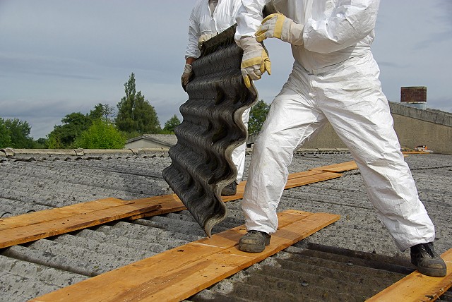 Example of non-licensed asbestos cement sheeting removal